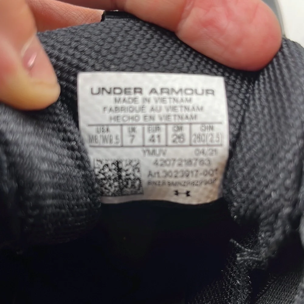 Under Armour new without